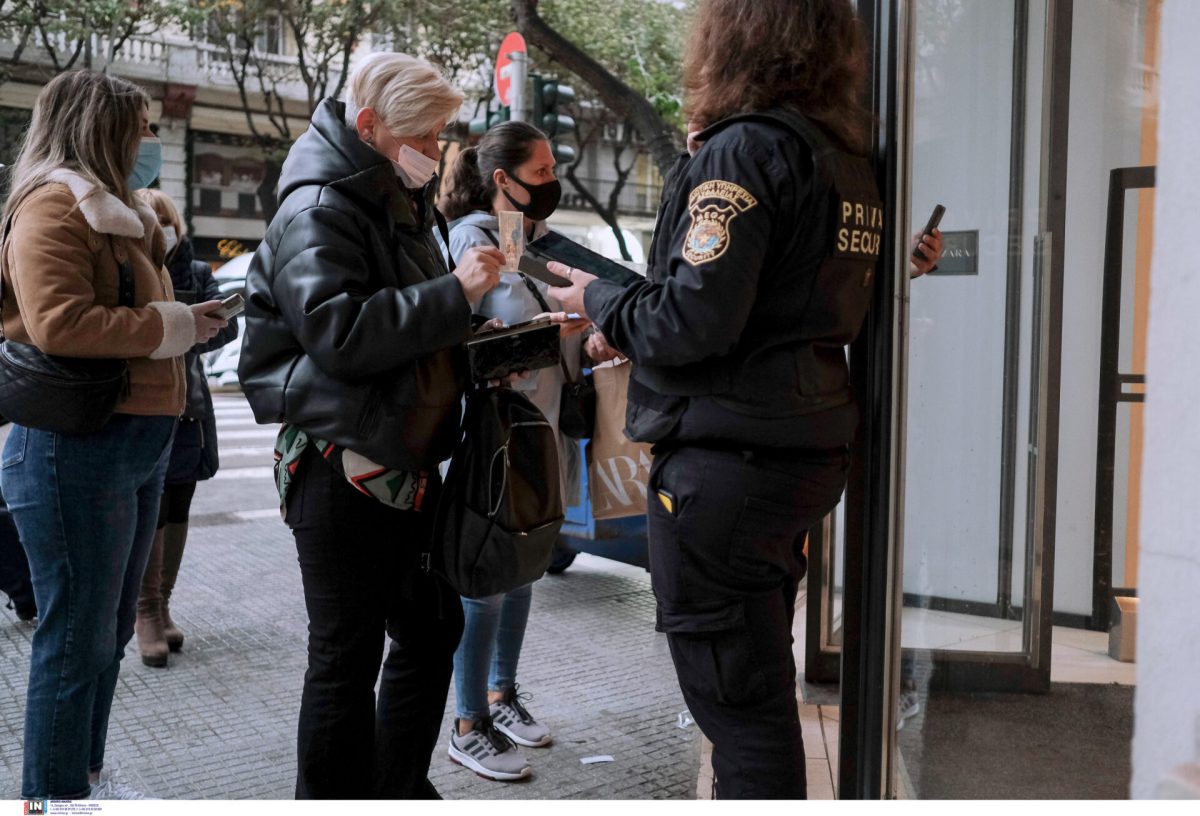 Εορταστικό ωράριο στην αγορά της Θεσσαλονίκης – Μποτιλιάρισμα στους δρόμους