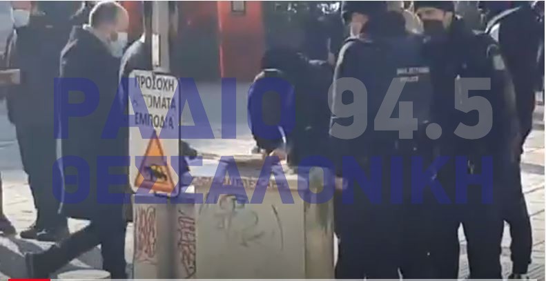 Θεσσαλονίκη: Επί ποδός η αστυνομία – Έλεγχοι και πρόστιμα για μάσκες (ΒΙΝΤΕΟ)