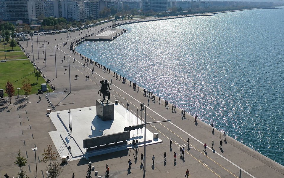 Θεσσαλονίκη: Η παραλλαγή Ο εκτοξεύει το ιικό φορτίο στα λύματα