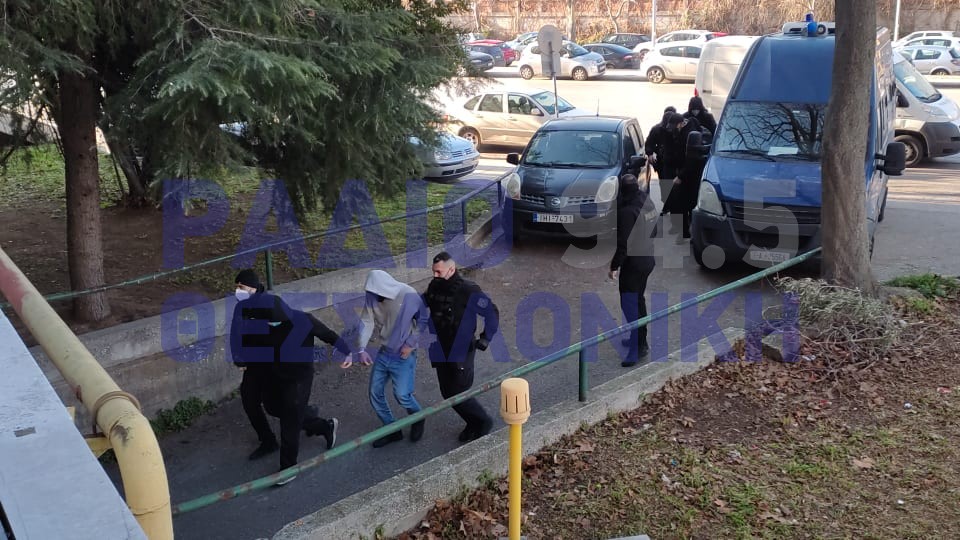Στα δικαστήρια οι τέσσερις που απολογούνται σήμερα για τη δολοφονία του Άλκη (ΦΩΤΟ-ΒΙΝΤΕΟ)