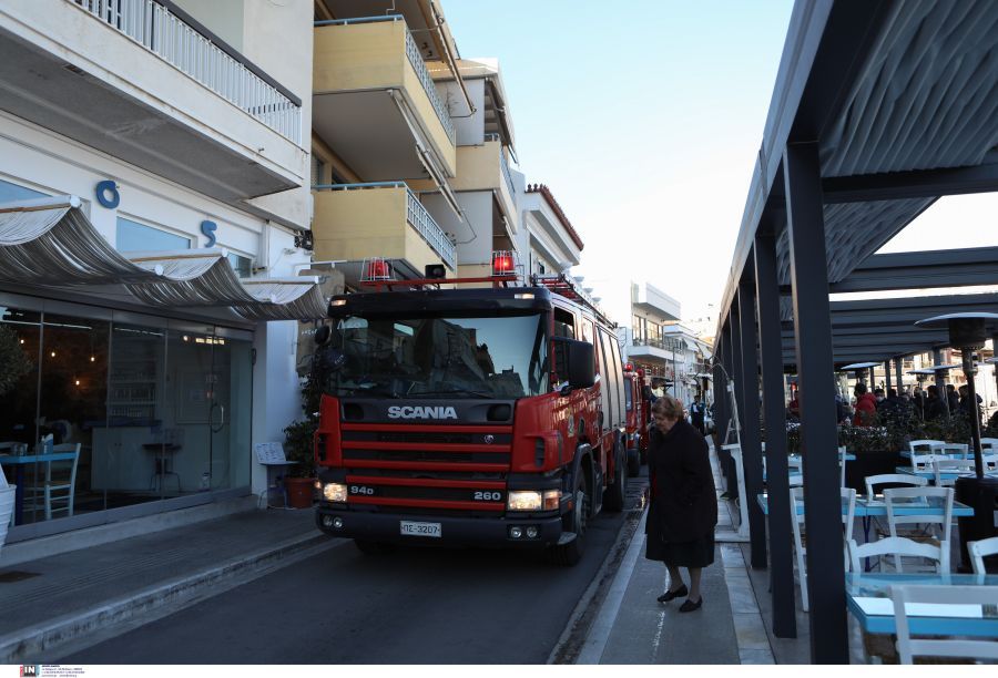 Φωτιά σε εν κινήσει όχημα στην Θεσσαλονίκη