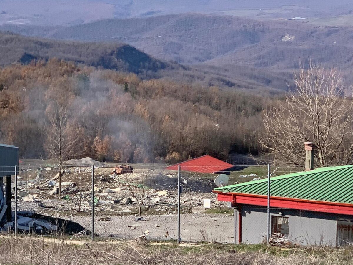 Έκρηξη σε εργοστάσιο παραγωγής εκρηκτικών στα Γρεβενά- Τρεις αγνοούμενοι