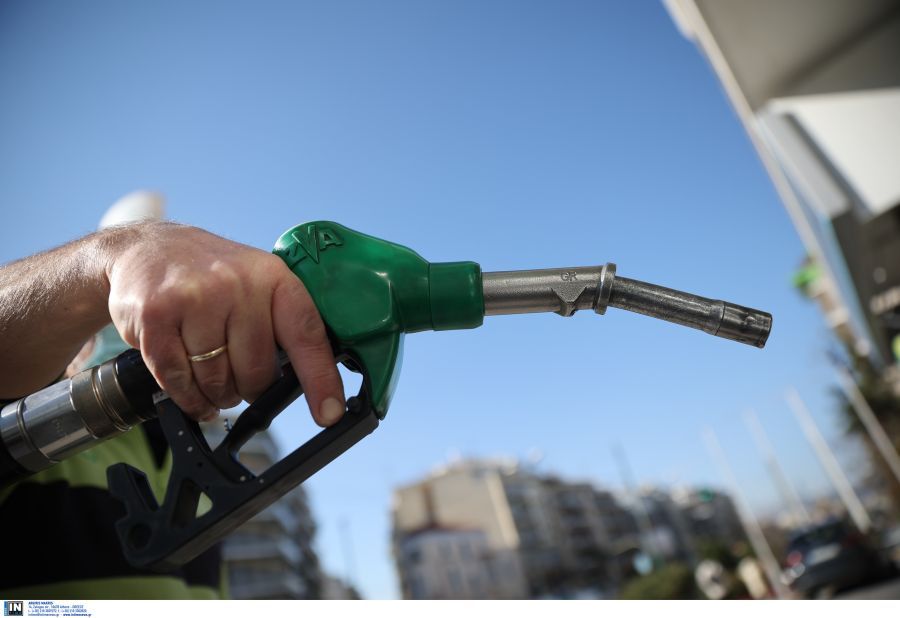 To έκανε η Κύπρος! Mείωση του ΕΦΚ στα καύσιμα…1,35 η βενζίνη!