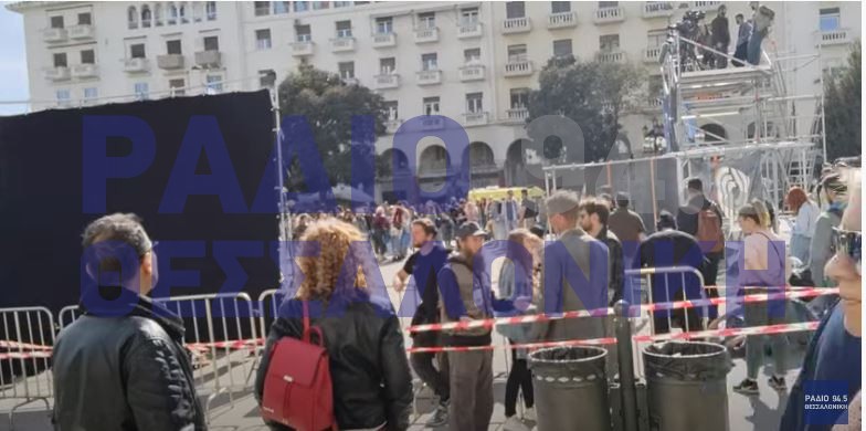 Συνεχίζεται η σκηνή δολοφονίας στην Αριστοτέλους – Πυροβολισμοί και πανικός (BINTEO)