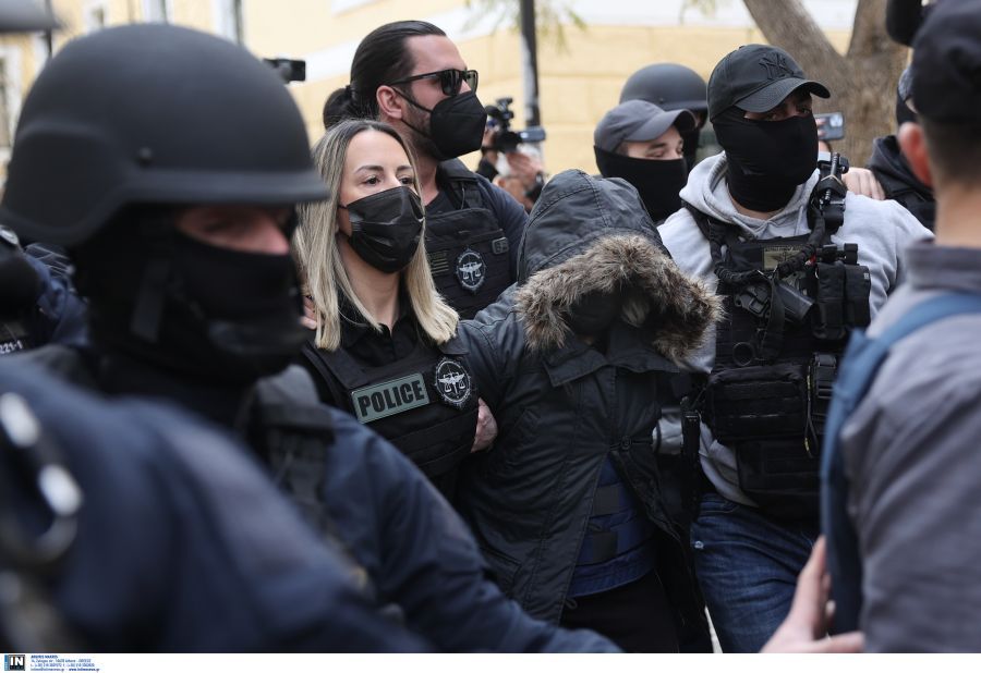 Κατεπείγουσα εισαγγελική έρευνα για τους θανάτους της Μαλένας και της Ίριδας