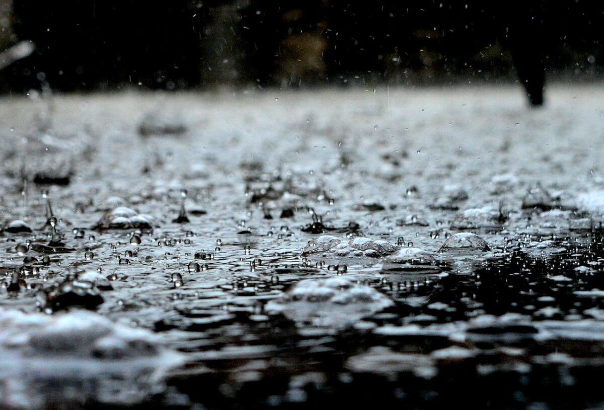 Η κακοκαιρία “Ilina” φέρνει βροχές και καταιγίδες – Ο μετεωρολόγος Μ. Σιούτας στο ΡΘ (AUDIO)