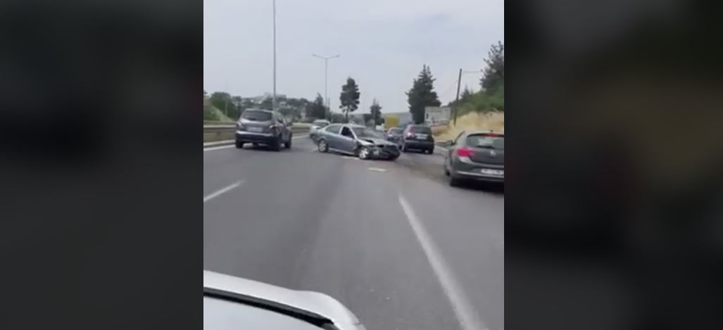 Ατύχημα στην περιφερειακή – Μποτιλιάρισμα προς δυτικά! (ΒΙΝΤΕΟ)
