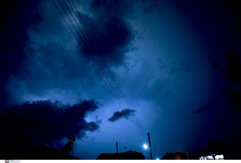 Έκτακτο δελτίο ΕΜΥ: Έρχεται ο “Petar” με ισχυρές καταιγίδες και κεραυνούς