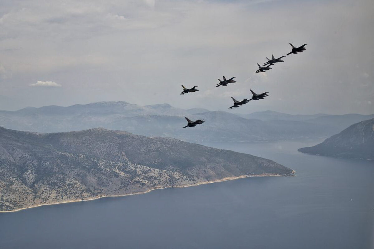 Επτά εμπλοκές τουρκικών με ελληνικά μαχητικά πάνω απο το Αιγαίο