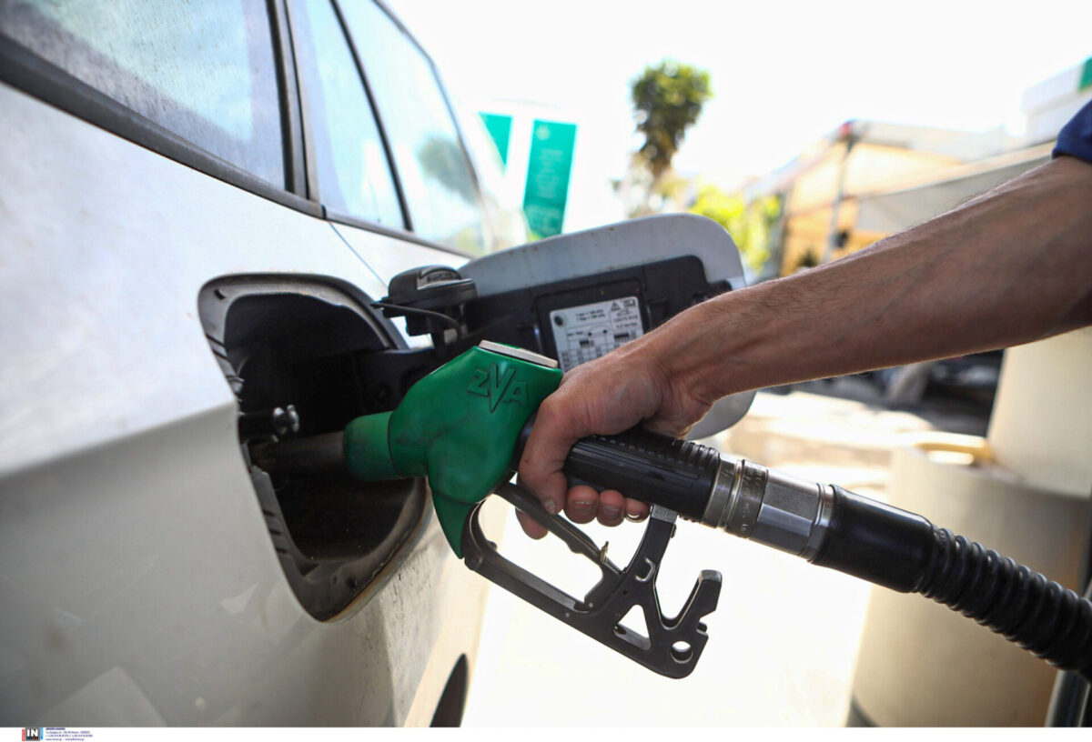 Fuel Pass: 80 ευρώ η επιδότηση στη βενζίνη- 100 στα νησιά –  Σταθερό το Diesel