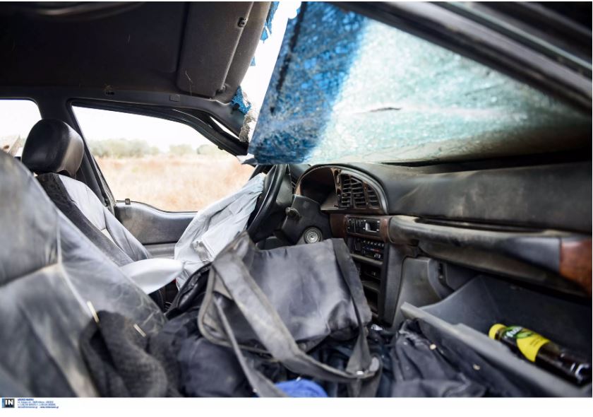 Νεκρή η οδηγός αυτοκινήτου μετά από σύγκρουση με λεωφορείο στην Εγνατία Οδό