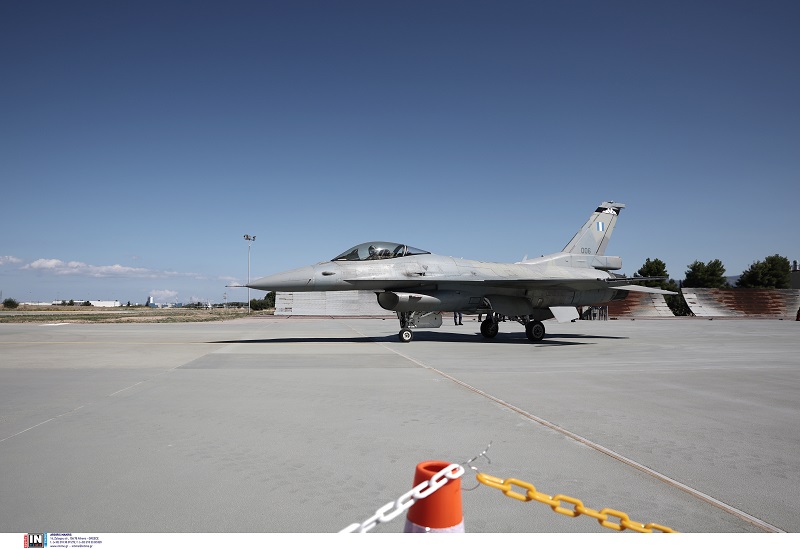 Παραδόθηκαν τα 2 πρώτα αναβαθμισμένα αεροσκάφη F-16 Viper στην ΕΑΒ