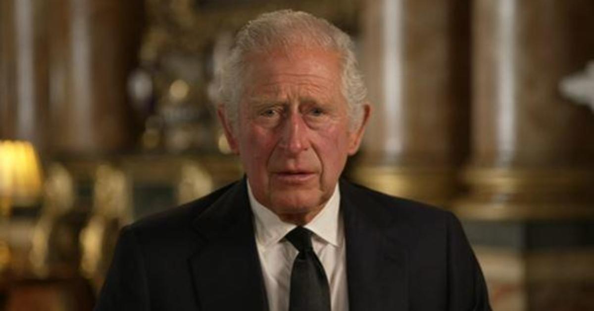 «Θα υπηρετήσω τον βρετανικό λαό με την ίδια αφοσίωση» το μήνυμα του Βασιλιά Καρόλου στο πρώτο του διάγγελμα (VIDEO)