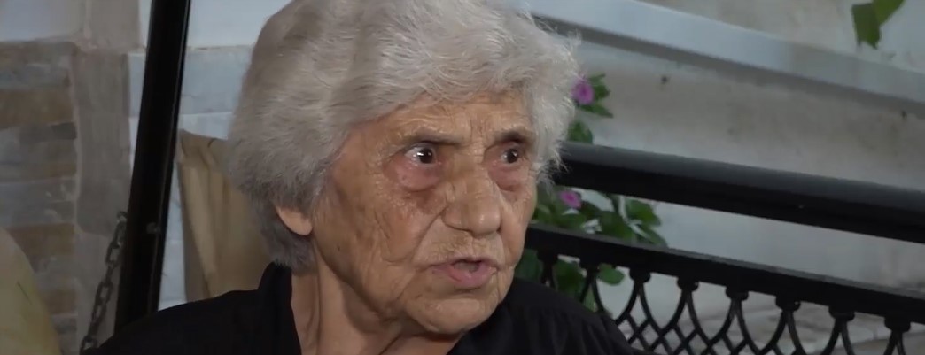 Συμβουλές από την γιαγιά Ασημίνα – Μετράει 106 χρόνια ζωής! (Video)