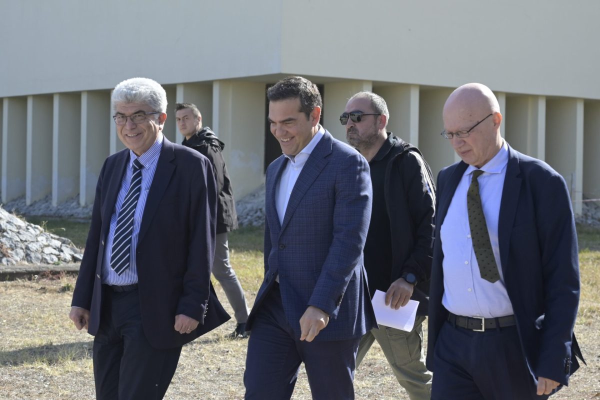 Α. Τσίπρας: Εθνικό έγκλημα ότι από 14 δις εξοπλιστικά δεν έχει δοθεί ένα ευρώ στην ελληνική πολεμική  βιομηχανία