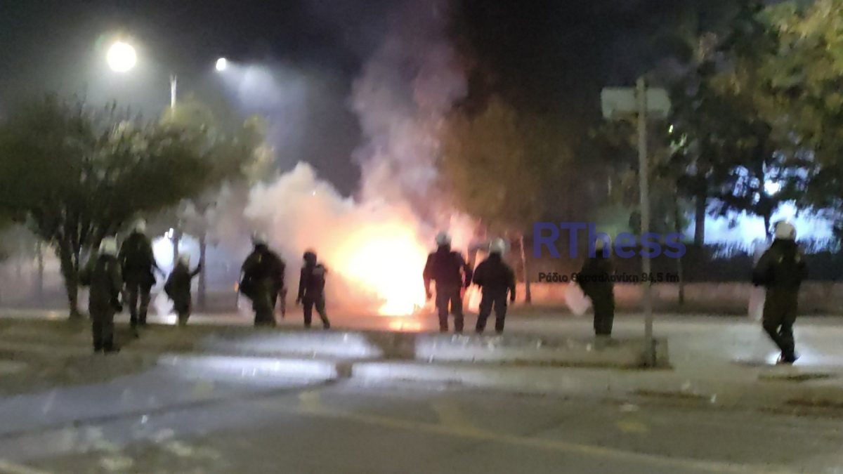 Δεύτερος γύρος επεισοδίων εξώ από την Πολυτεχνική Σχολή (VIDEO)