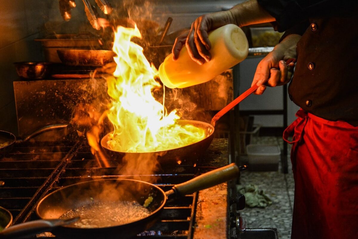 Θεσσαλονίκη: Γεύματα για απόρους θα ετοιμάσει ο σεφ της ΠτΔ