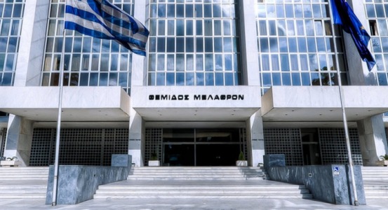 Αλλάζει χέρια η δικογραφία για την υπόθεση των παρακολουθήσεων (VIDEO)