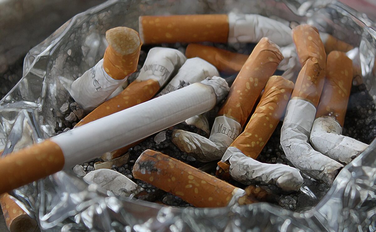 Αλλάζει πάλι ο νόμος για το κάπνισμα – Έρχονται νέες απαγορεύσεις