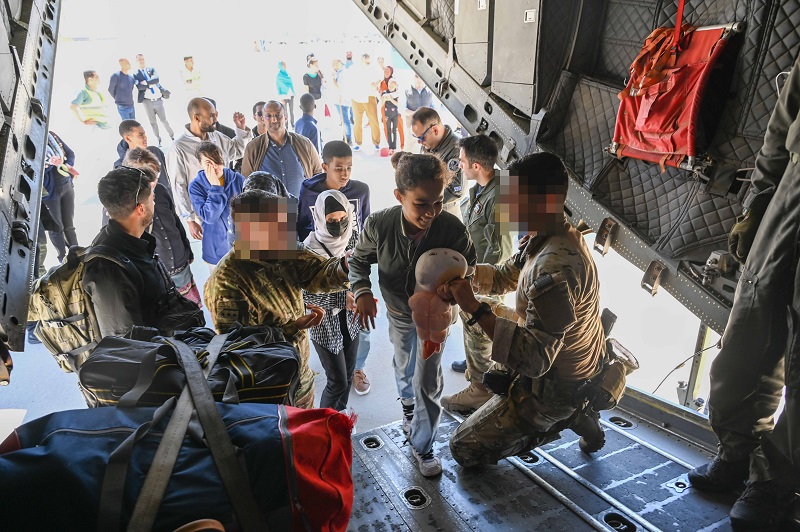 Έφθασε στην Τανάγρα το δεύτερο C-27 με 34 διασωθέντες από το Σουδάν