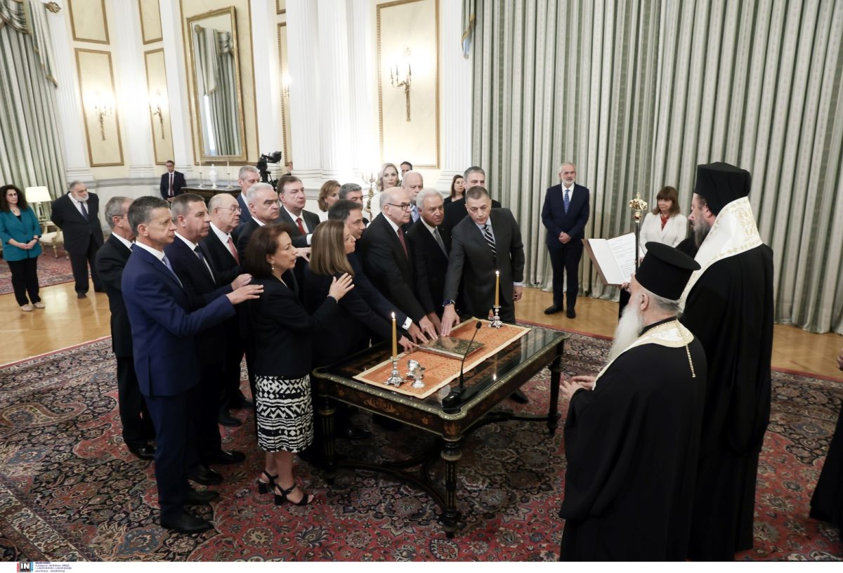 Η ορκωμοσία της υπηρεσιακής κυβέρνησης (Photo & Video)