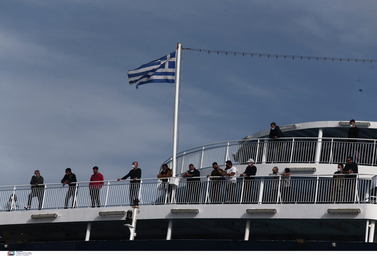 “Δεμένα” τα πλοία στα λιμάνια στις 17 Απριλίου