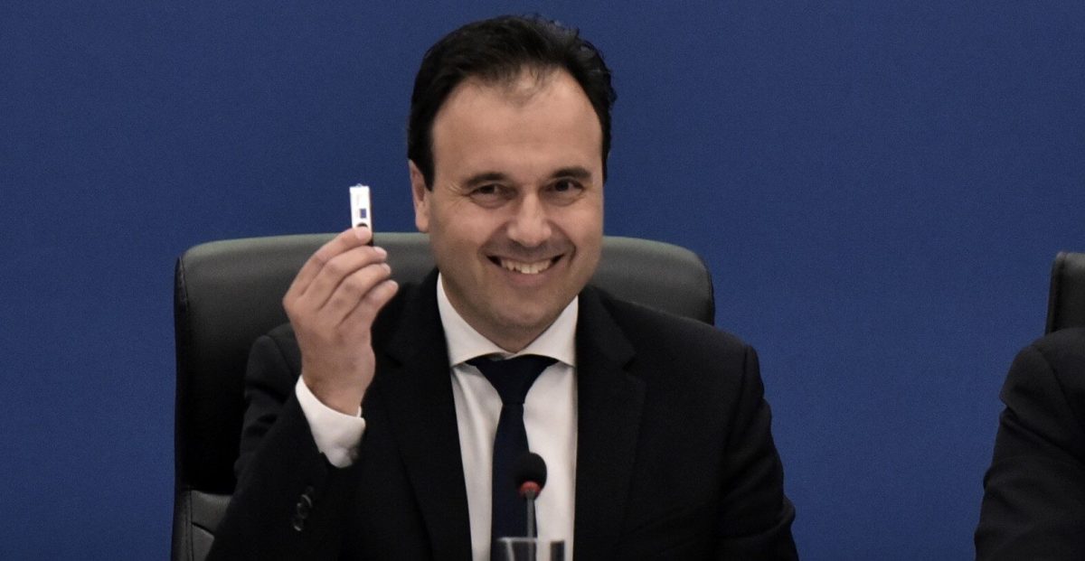 Ο σεκιούριτι στο Υπουργείο Ψηφιακής Διακυβέρνησης «έριξε πόρτα» στο νέο υπουργό Δ. Παπαστεργίου! (Video)