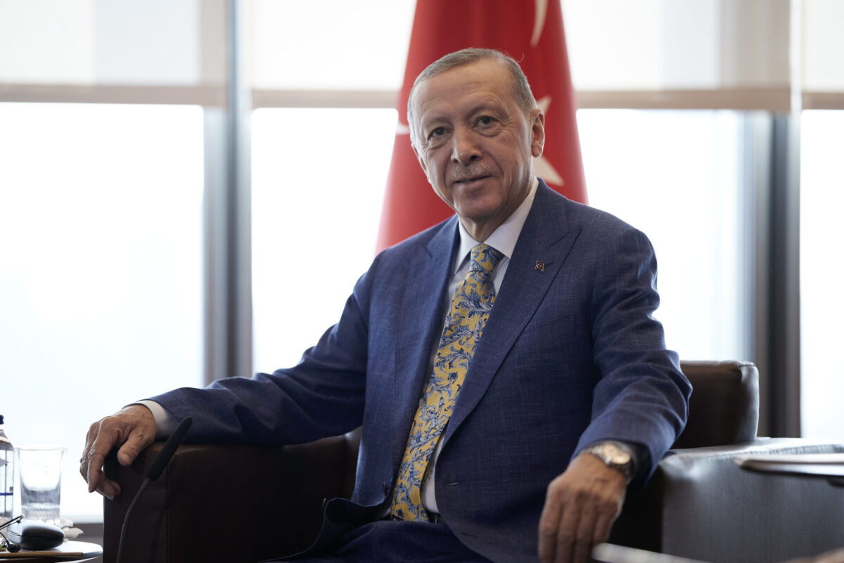 Ερντογάν: “Μακάρι να είναι επωφελής και για τη χώρα μας η συνάντηση”