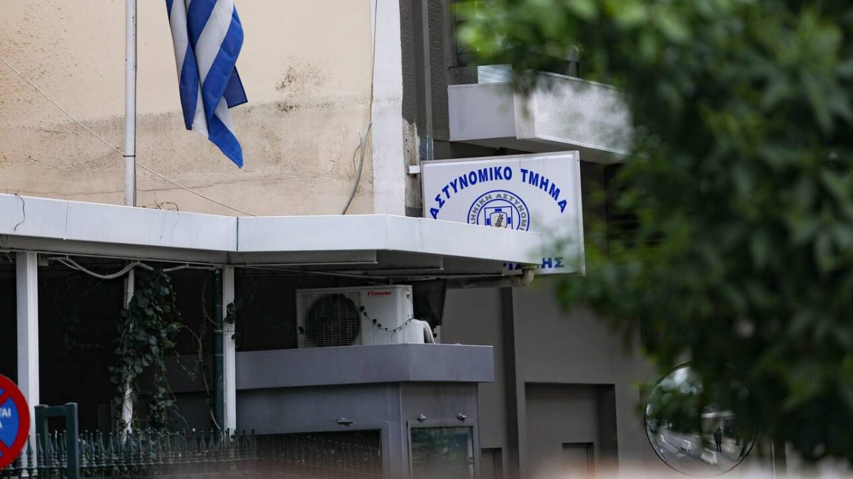 Το ωράριο λειτουργίας των Γραφείων Ταυτοτήτων και Διαβατηρίων