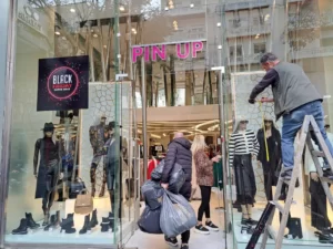 Βlack Friday και Cyber Monday – Τι λένε οι καταναλωτές; (ΦΩΤΟ+VIDEO)