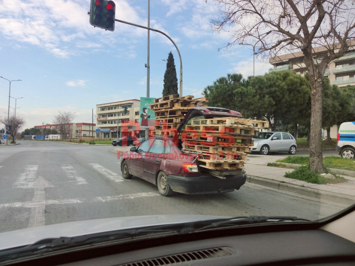 ΙΧ με δεκάδες παλέτες “βολτάρει ανενόχλητο” στη Θεσσαλονίκη (VIDEO + PHOTO)