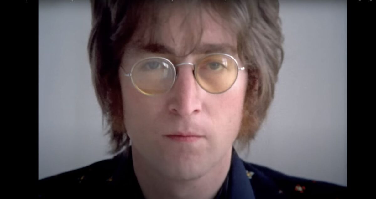 Σε δημοπρασία η χαμένη κιθάρα του John Lennon
