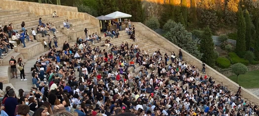 Μουσική συναυλία στο Θέατρο Γης: “Ταξίδι στην ιστορία της ελληνικής μουσικής” (AUDIO)