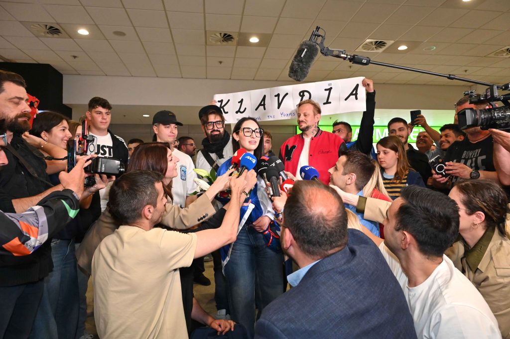 Η Κλαυδία επέστρεψε στην Ελλάδα μετά την 6η θέση στη Eurovision