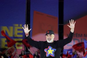 Εκλογές στην Αλβανία: Ο πρωθυπουργός Ράμα διεκδικεί τέταρτη θητεία